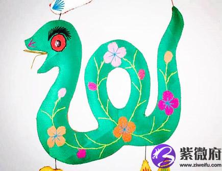 属蛇人和什么生肖合作好